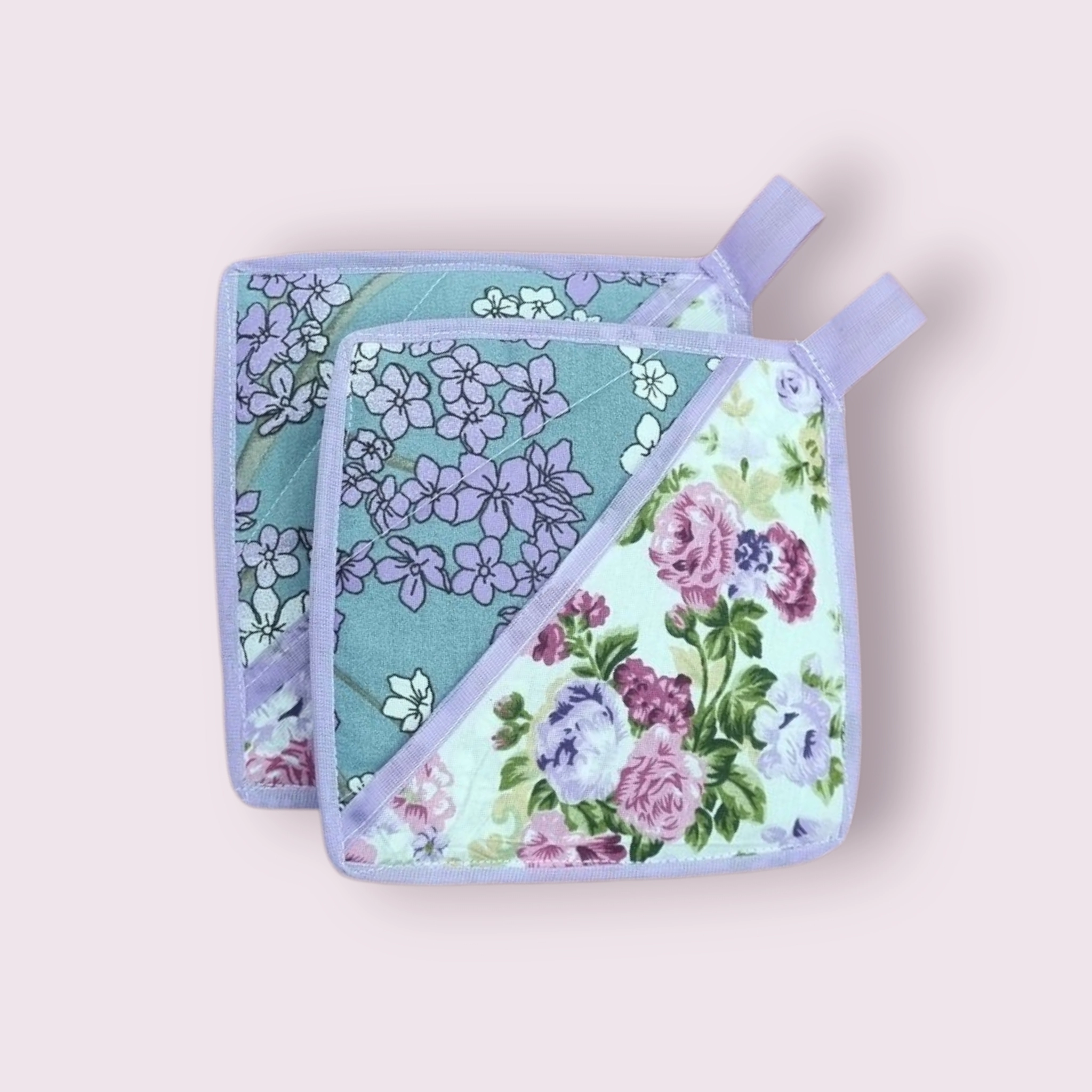 ست دو عددی دستگیره مربعی پارچه‌ای نسوز ۲۰×۲۰ سانتی‌متر با تریم رنگی و عایق حرارت