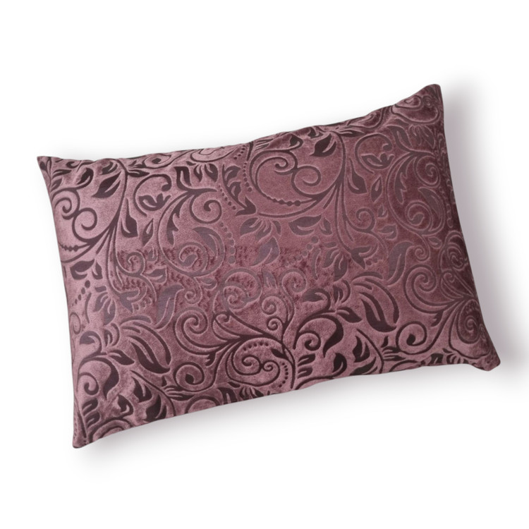 روبالشی مخمل آنجل رنگ کالباسی با بافت نرم و درخشان