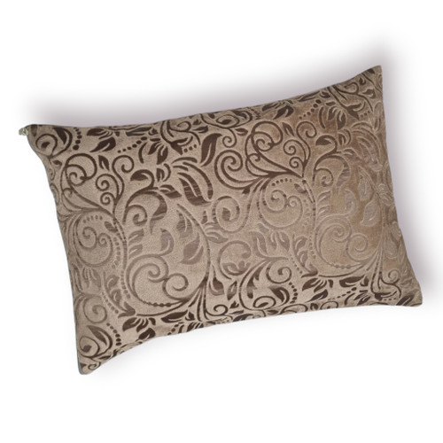 روبالشی مخمل آنجل رنگ نسکافه ای با بافت نرم و درخشان