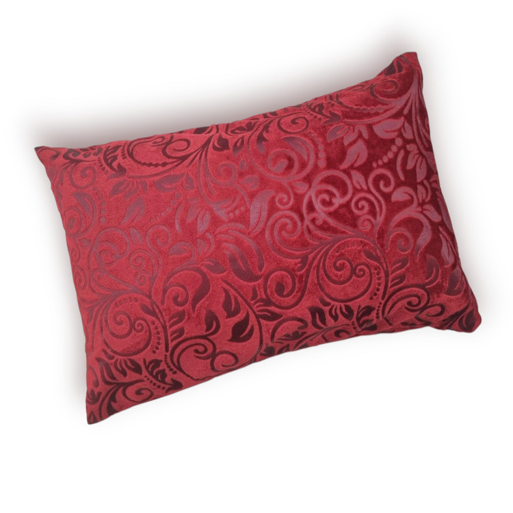 روبالشی مخمل آنجل رنگ قرمز اناری با بافت نرم و درخشان