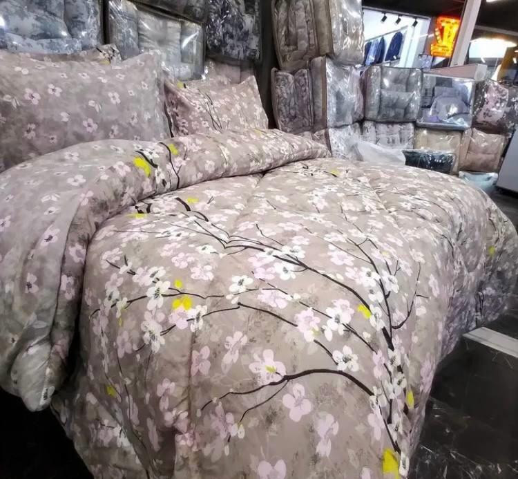 سرویس روتختی دو نفره آنسل مدل پیگمنت با لحاف مغزی دوزی شده و دو روبالشی و دو کوسنی