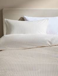 سرویس روتختی دونفره میکرو هتلی راهراه شیک – کاور تخت و روبالشی ا سفید