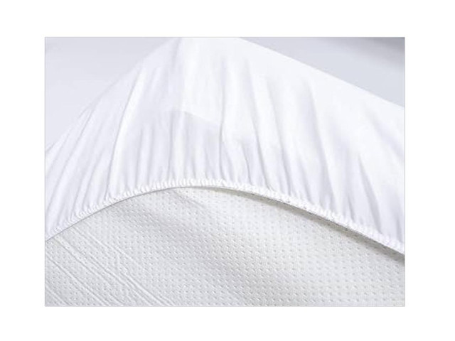 روتختی کشدوزی ژاکارد هتلی آلامتو کالا با ارتفاع ۲۵ سانتیمتر و دوخت صنعتی مناسب تختهای مختلف