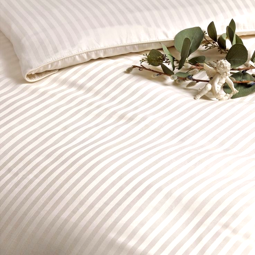 نیمست روتختی هتلی ژاکارد گرید A با روتختی کشدوزی شده و روبالشی – رنگ کرمی